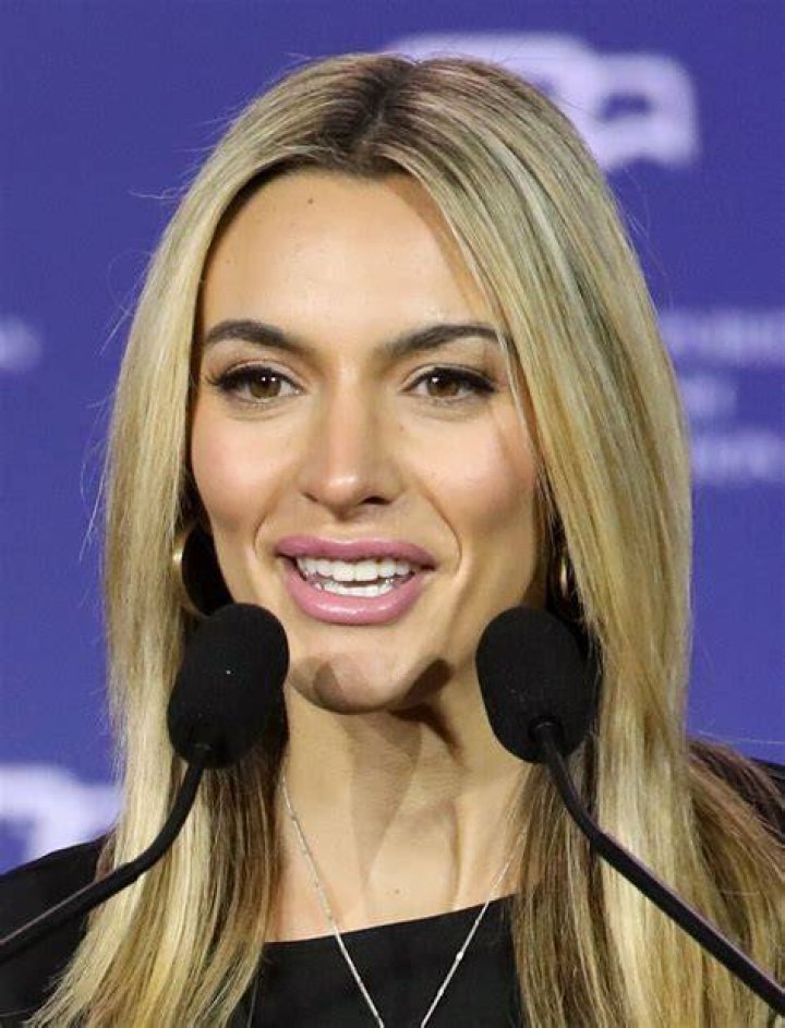 Emily Austin Wikipedia, Wiki, Author, Font, Instagram, Font, Sports