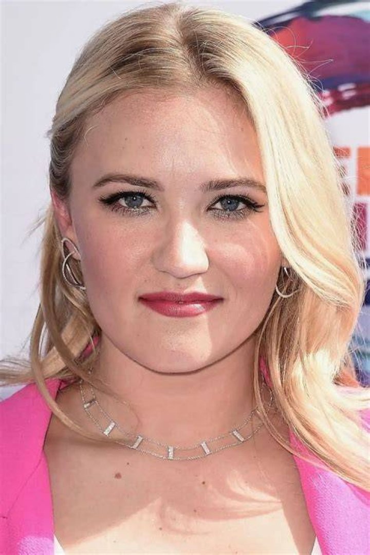 Emily Osment Página 2