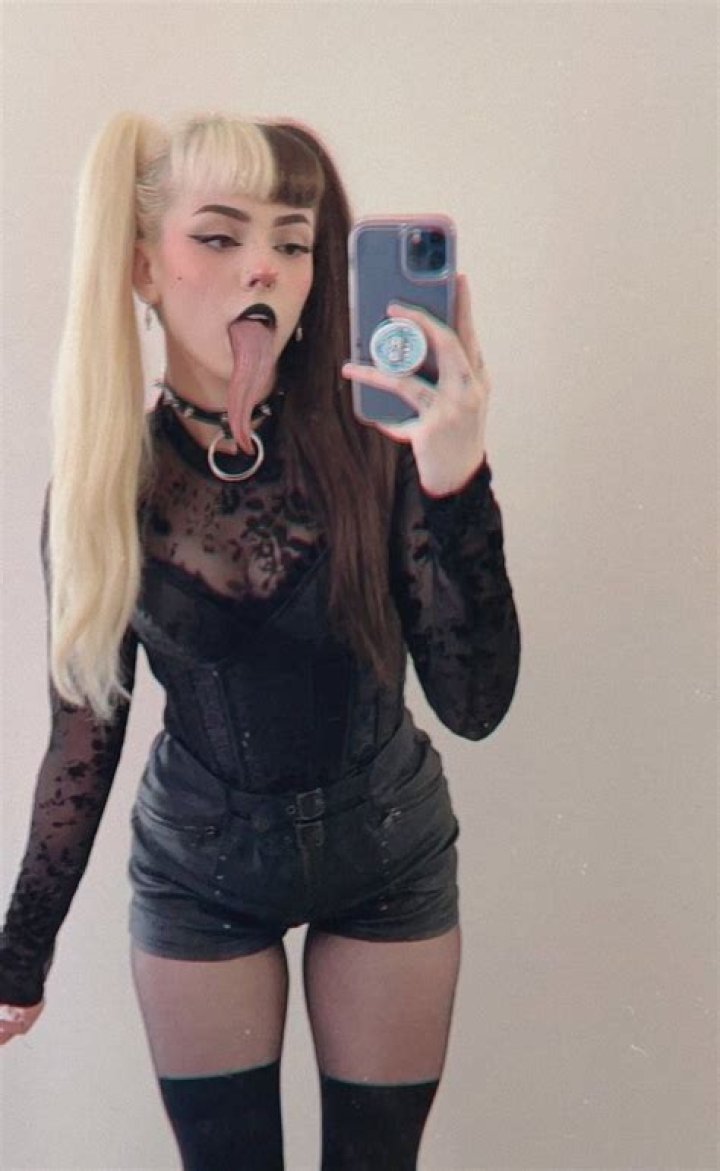 Emma Langevin Cosplay, Fine Men, Makeup Inspo, Pretty Hairstyles