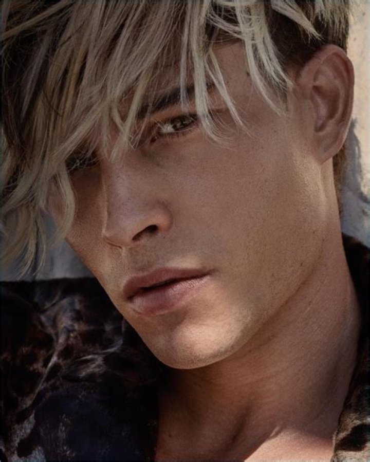 Francisco Lachowski Goes BLONDE for Risbel 9 Fashionably Male