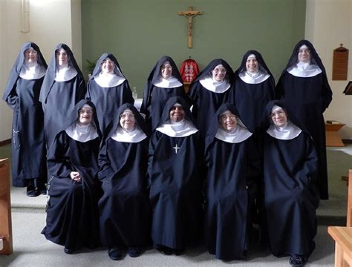 (Full Video) 2 Nuns Being Searched By Police Viral On Twitter Unitary