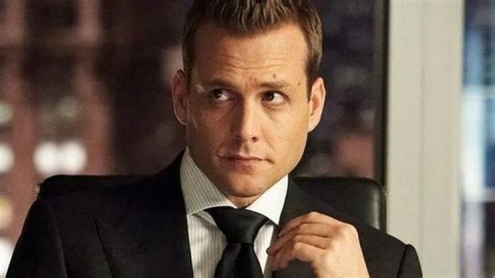 Gabriel Macht (aka Harvey Specter on Suits) Suits harvey, Blue suit