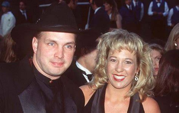 GARTH BROOKS AND EXWIFE SANDY MAHL COWROTE THESE SONGS&hellip;
