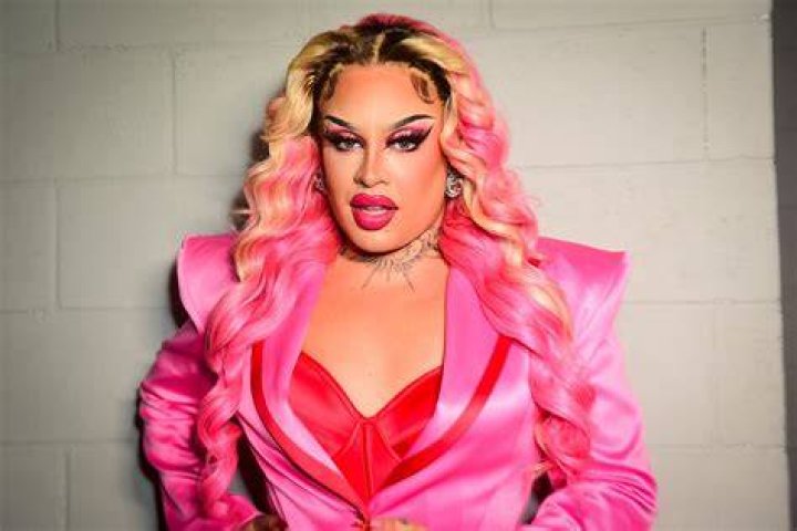 Gloria Groove Wikipedia, Age, Partner, Real Name, Instagram