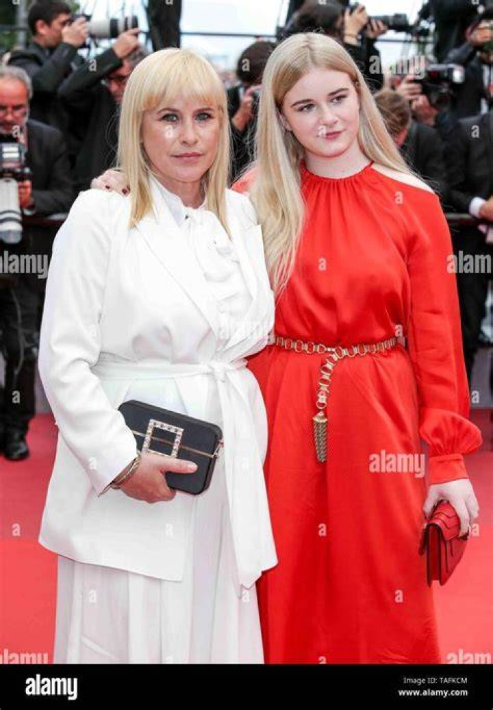 Harlow Olivia Calliope Jane & Patricia Arquette from 2015 People's