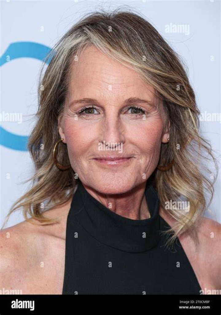 Helen Hunt Shows off &lsquo;Authentic&rsquo; Beauty at 59 with Her Wrinkles