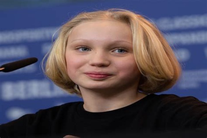 Helena Zengel Bio, Family and Net Worth