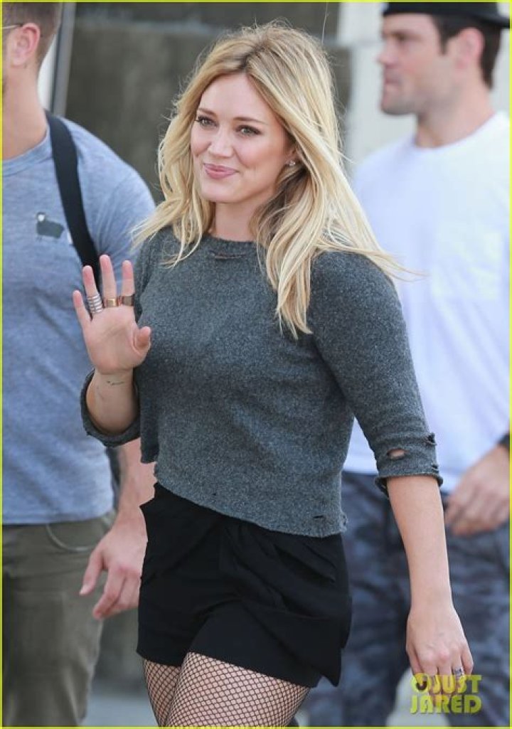Hilary Duff Contacts the FBI Over Fake Nude Photos Photo 3190666