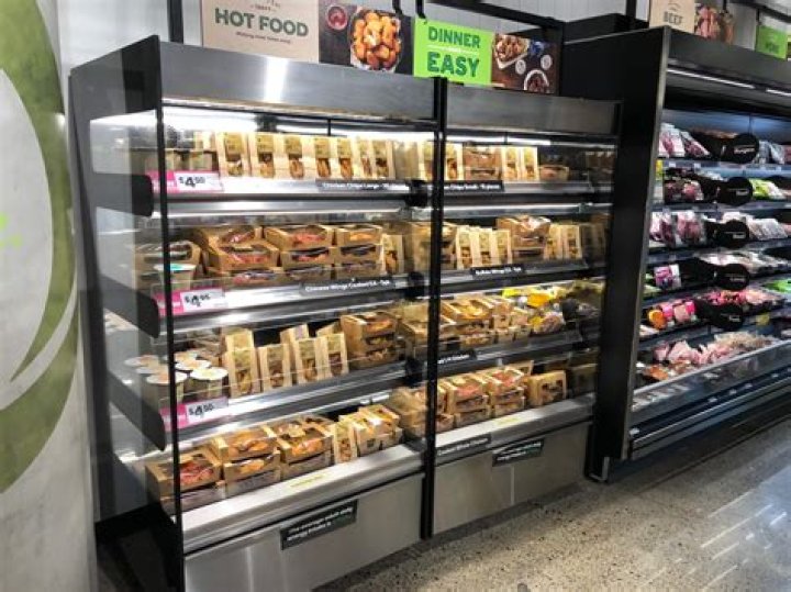 How Food Workers Handle Display Case Foods