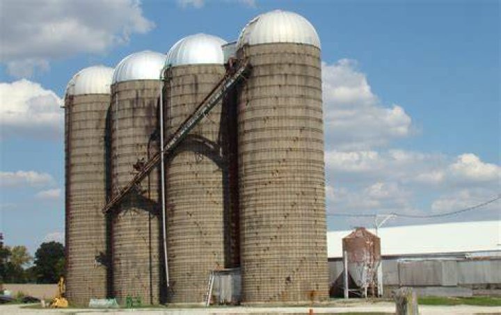 How many levels are in the silo in wool?