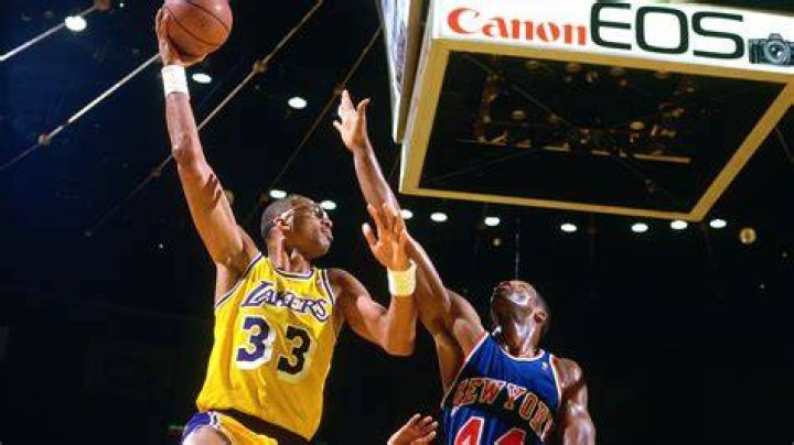 How many seasons did Kareem play? A Tribute to the NBA Legend Kareem Abdul-Jabbar:the seasons he pla ·