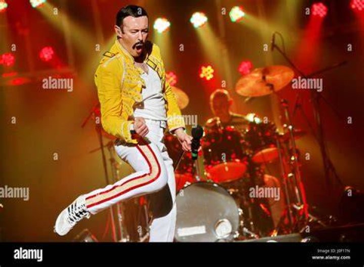 How Much Money Does Gary Mullen Make? Latest Gary Mullen Net Worth Income Salary