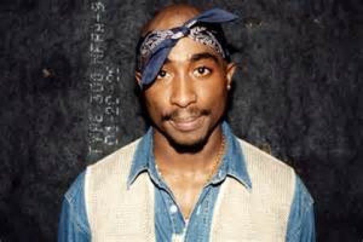 How Tall Is Tupac