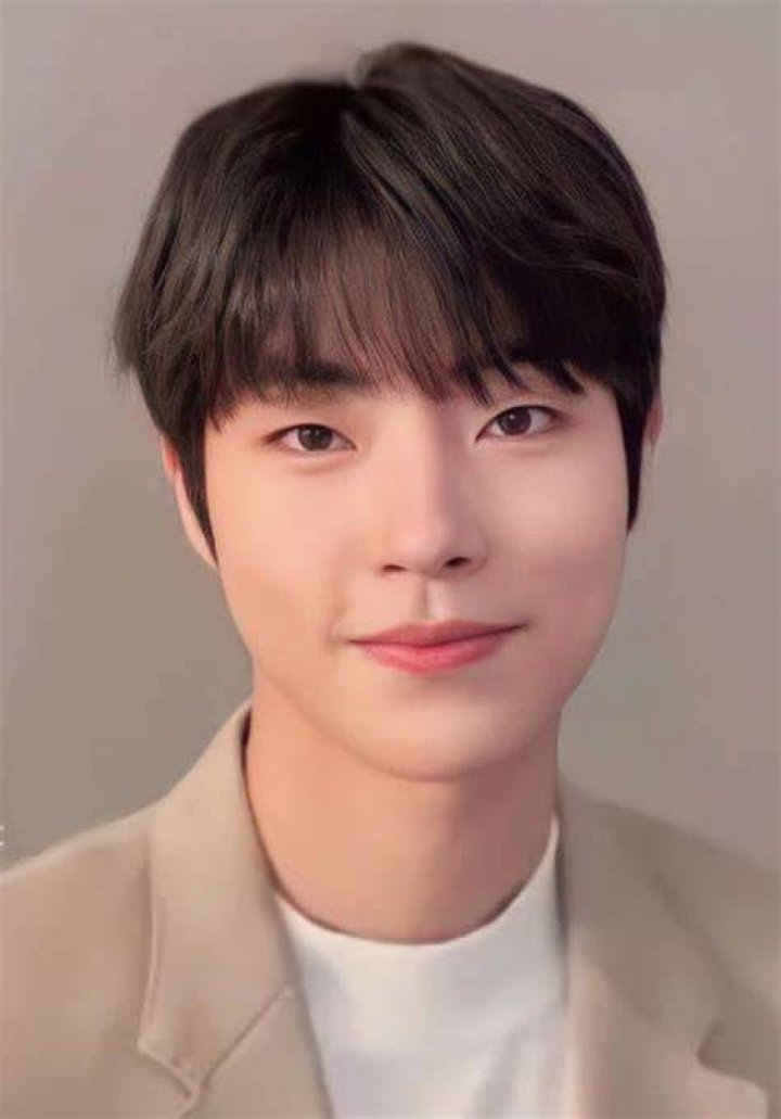 Hwang In Yeop (1991) Articles MyDramaList
