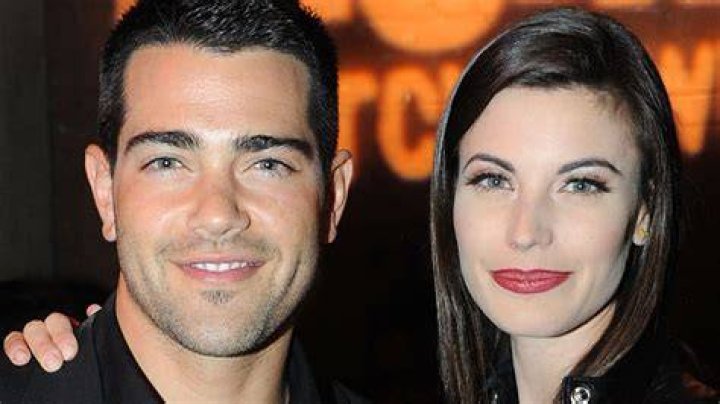 Inside Meghan Ory And Jesse Metcalfe's RealLife Friendship