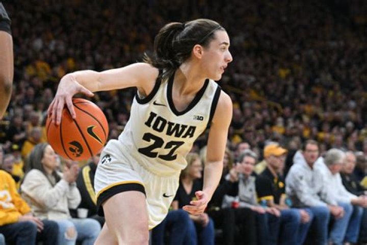 Iowa Women’s Basketball Hawkeyes’ Caitlin Clark Named Big Ten Player