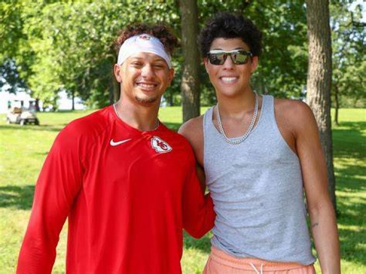 Is Jackson Mahomes Gay? The Truth About Patrick Mahomes’ Brother |