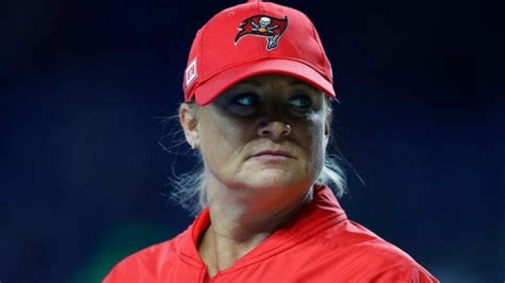 Is Lori Locust Gay Or Lesbian? Lori Locust Husband/Partner Details