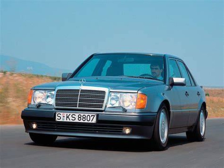 Is there a Mercedes e500?