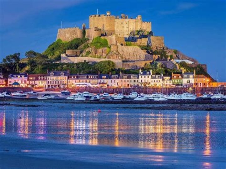 Is there a NHS in Jersey?