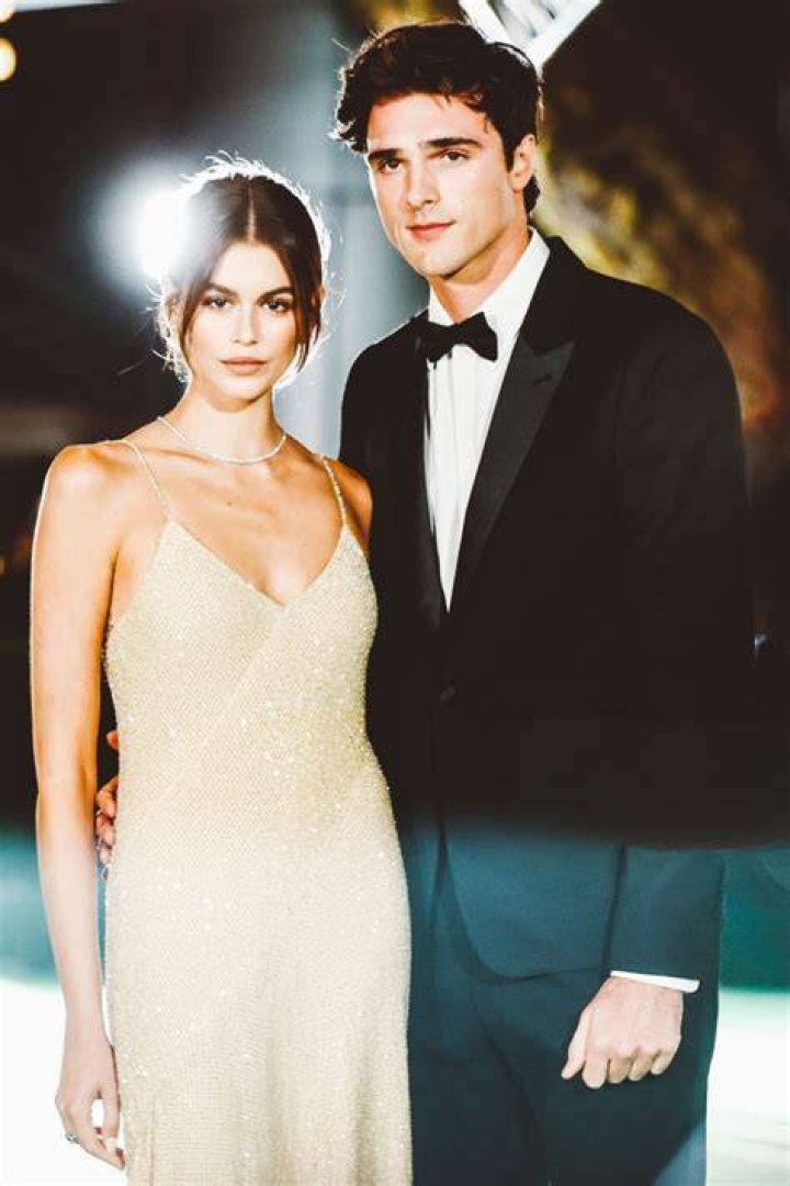 Jacob Elordi’s Dating History Joey King, Zendaya, More