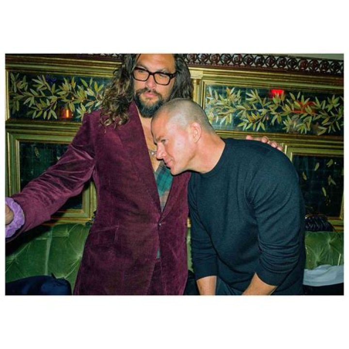 Jason Momoa Puts on Cozy Display with Kate Beckinsale at Oscars Party