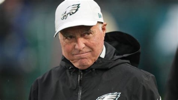 Jeff Lurie bought the Eagles for 185 million. They’re worth a lot more