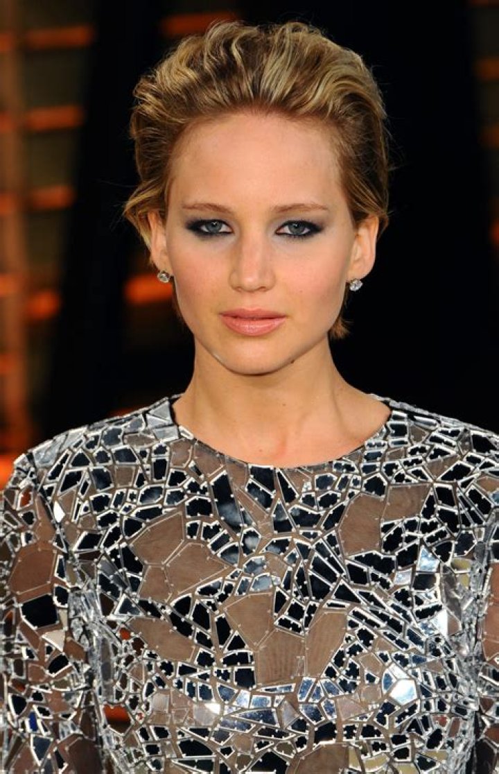 Jennifer Lawrence makes surprise visit to Cleveland Heights High School
