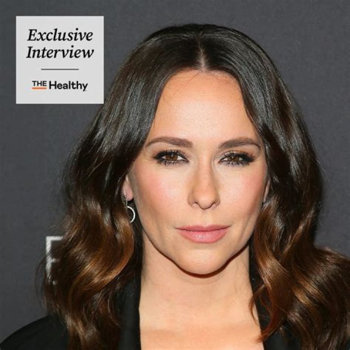 Jennifer Love Hewitt's Pregnancy Rumors In 2024