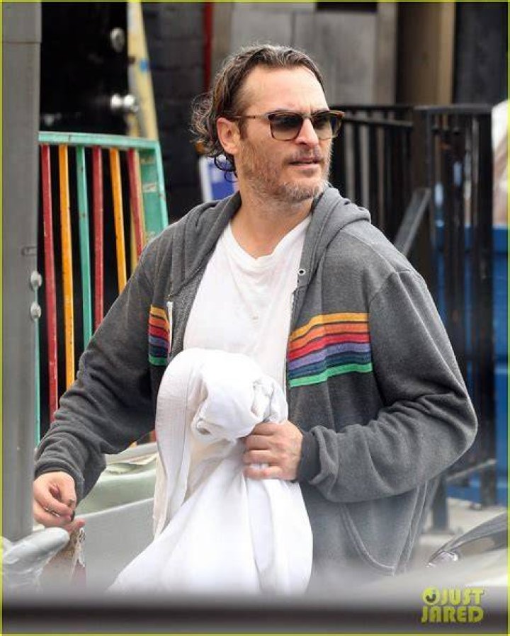 Joaquin Phoenix opens up about death of his brother&hellip;