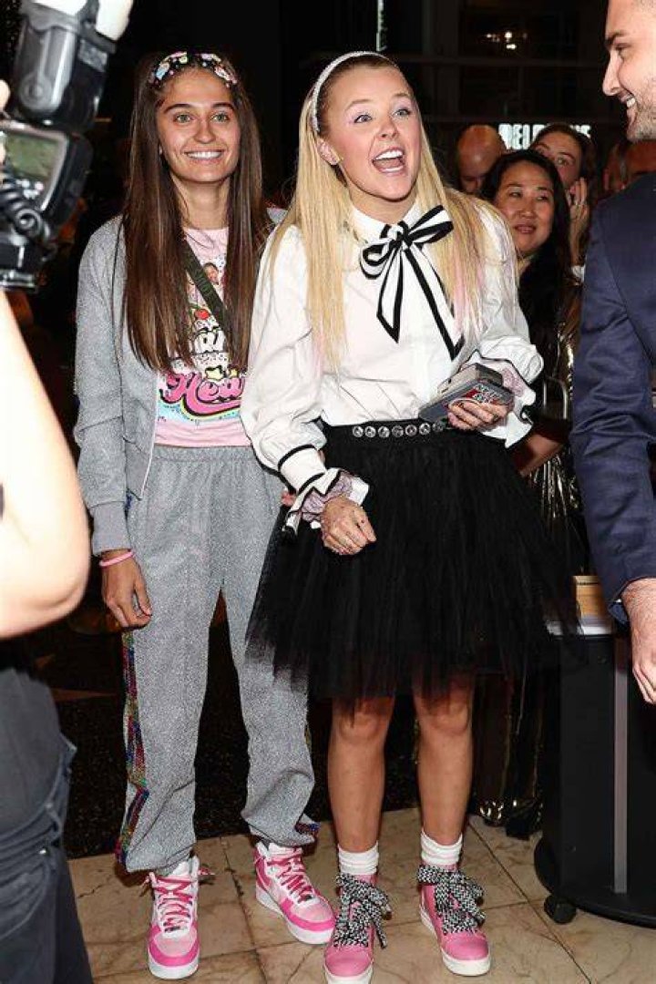 Jojo Siwa and Avery Cyrus Break Up Uncovering the Reasons Behind Jojo