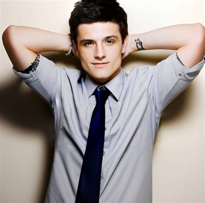 Josh Hutcherson By Ren Haoyuan Josh Hutcherson Photo (36070513) Fanpop