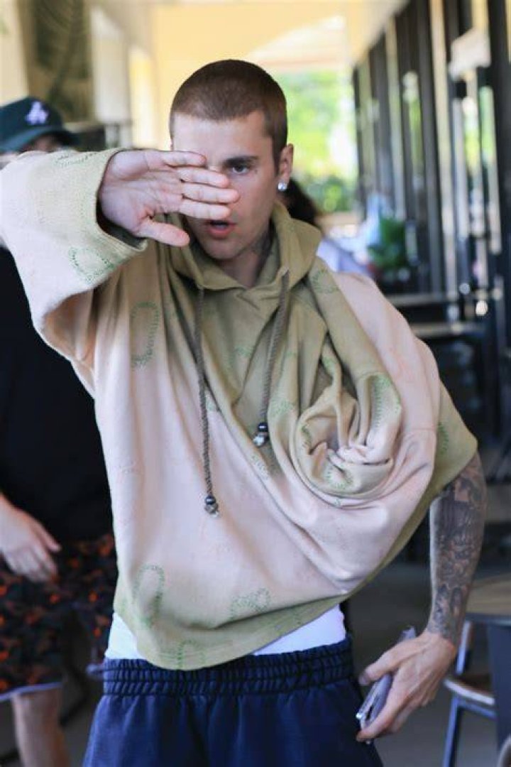 Justin Bieber And The Paparazzi