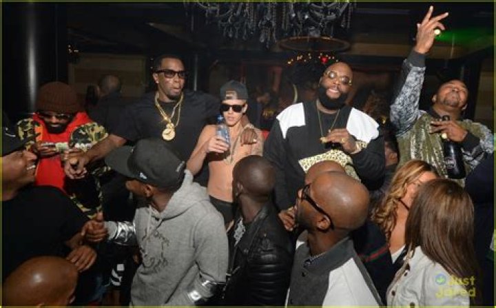 Justin Bieber Parties with Famous Friends in Miami Photo 3835650
