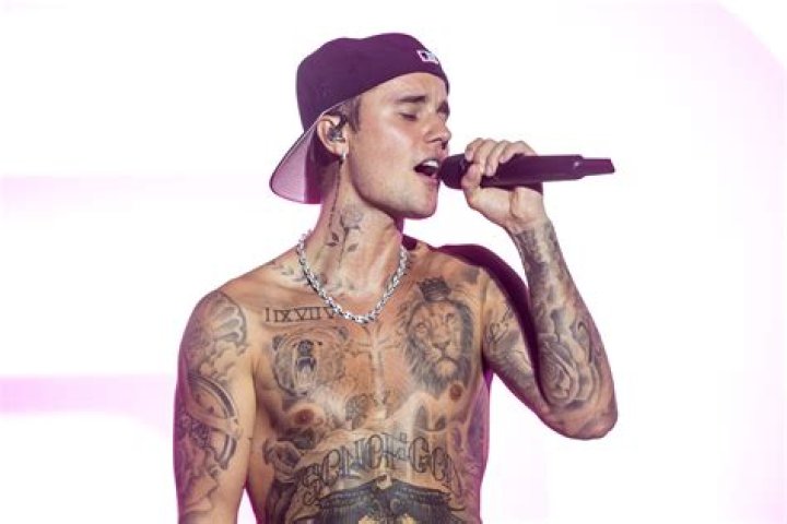 JUSTIN BIEBER &rarr; OLD YouTube
