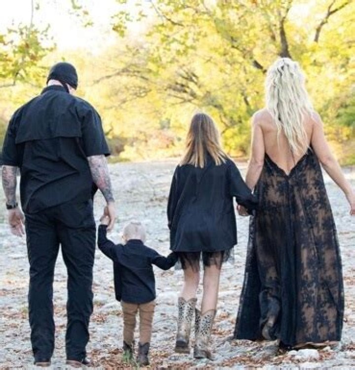 Kaia Faith Calaway Baby, Age, Married, Birthday, Instagram, Height, Siblings |
