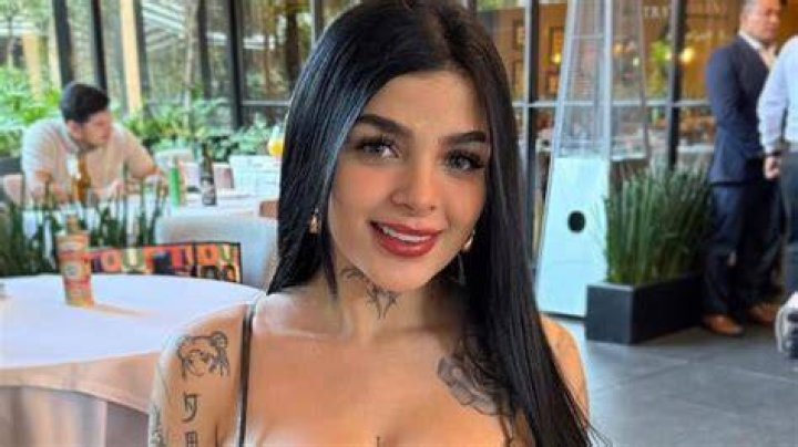 Karely Ruiz le CONTESTA a Maya Nazor tras BESO con Santa Fe Klan