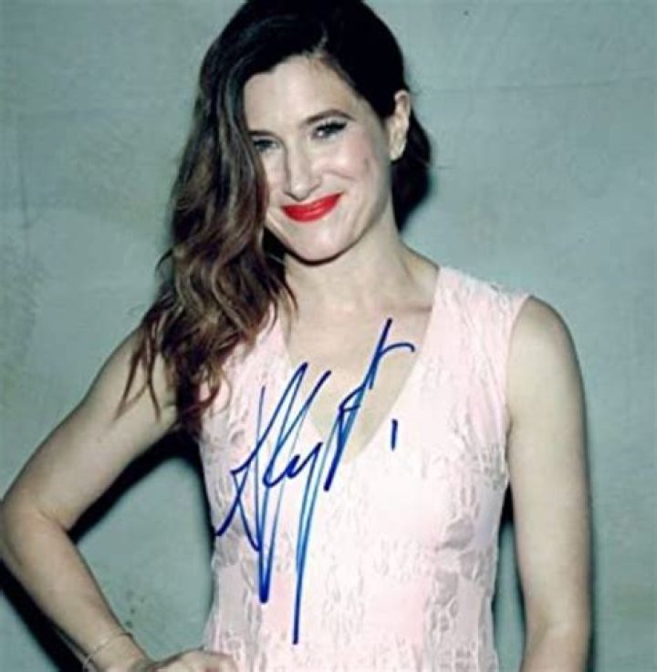Kathryn Hahn Bio, family, net worth Celebrities InfoSeeMedia