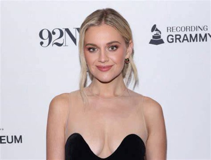 Kelsea Ballerini Reveals Embarrassing Moment at 2020 CMA Awards and