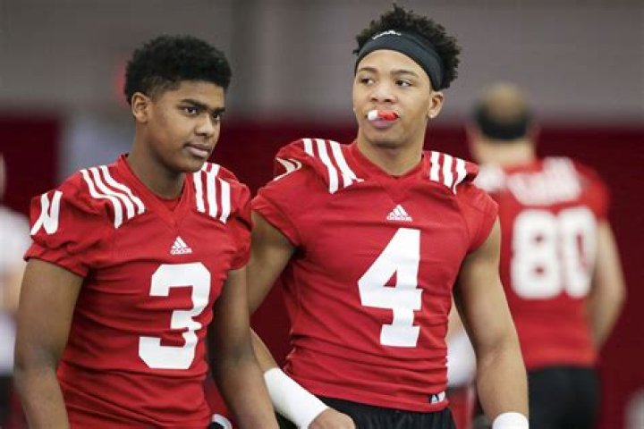 Keyshawn Johnson Jr. is officially at Arizona