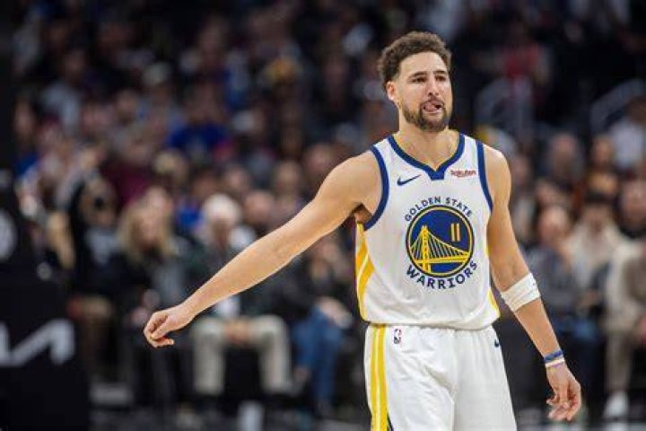 Klaythompson of the Golden state warriors with his girlfriend Laura