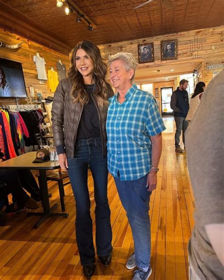 Kristi Noem Age Shirley Mclaughlin Info Images and Photos finder