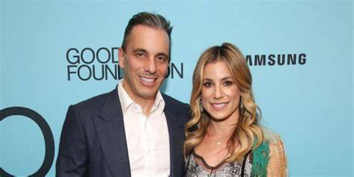 Lana Gomez Wiki. Who is Sebastian Maniscalco’s wife?