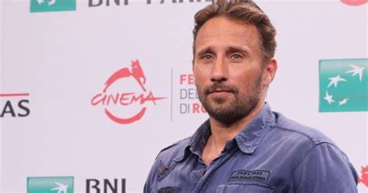 “Vriendin Matthias Schoenaerts wacht moeilijke opdracht…”