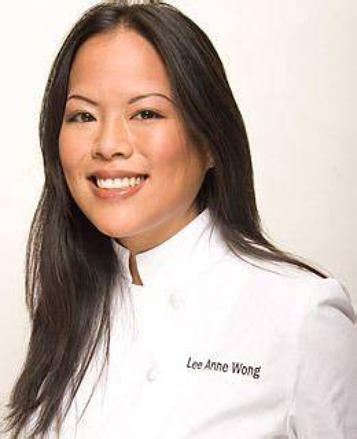 Lee Anne Wong BioWiki, Age, Height, Family, Top Chef, Husband, Baby