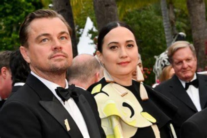Leonardo DiCaprio dan Lily Gladstone Menaklukkan Cannes dengan Standing