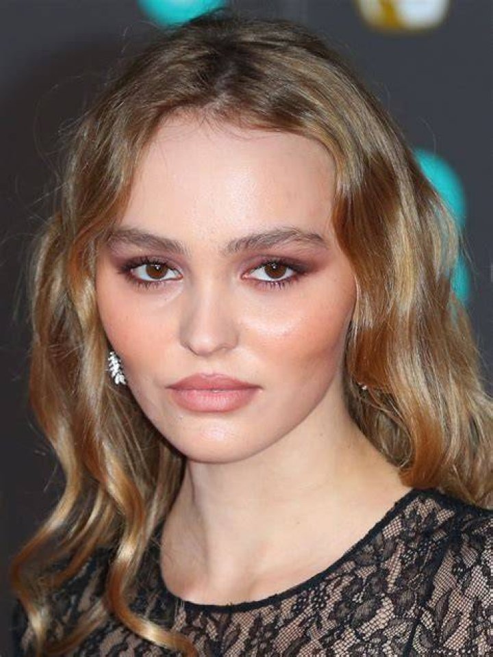 Lily Depp, Lily Rose Melody Depp, Johnny Depp, Grown Out Pixie, Natural