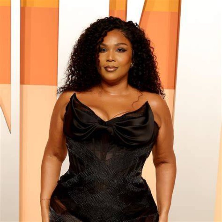Lizzo's Weight And The Fascinating Story Behind It