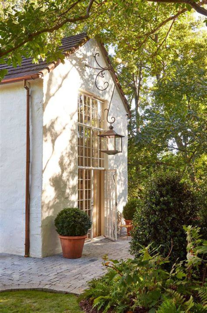 Look Inside Paul Bates's Contemporary Birmingham Cottage