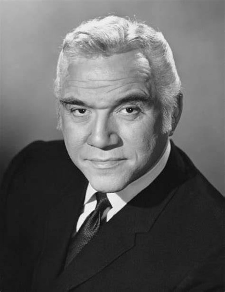 Lorne Greene Bio, Affair, Divorce, Net Worth, Salary, Age, Height, Wiki